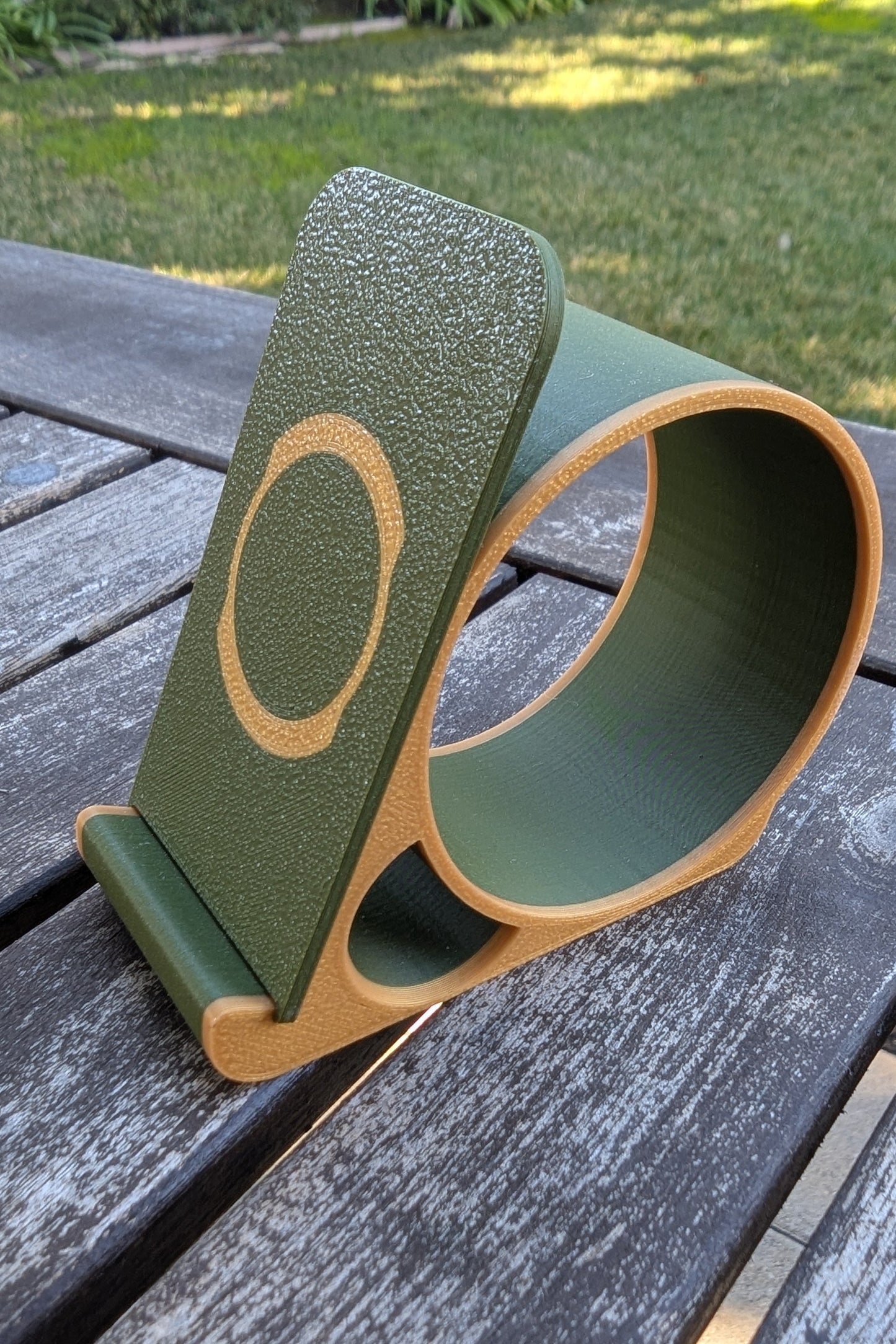Game & Mat holder